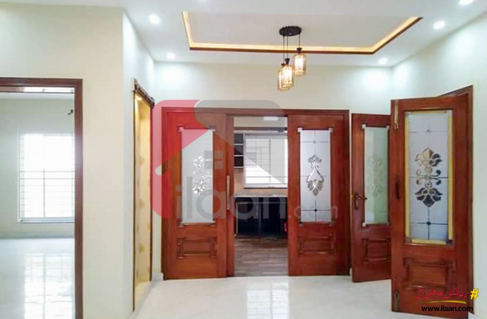 10 Marla House for Sale in Talha Block, Sector E, Bahria Town, Lahore