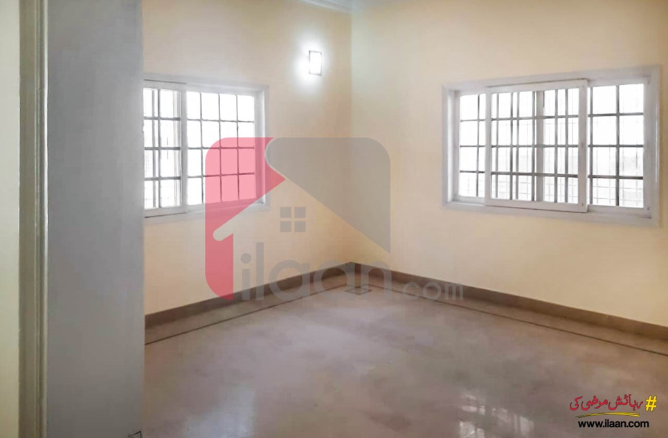 300 Sq.yd House for Sale (First Floor) in Block 14, Gulistan-e-Johar, Karachi