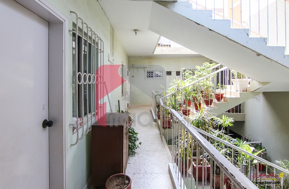 1100 Sq.ft Apartment for Sale (Fourth Floor) in Block 9,  Al Habib Apartment, Clifton, Karachi
