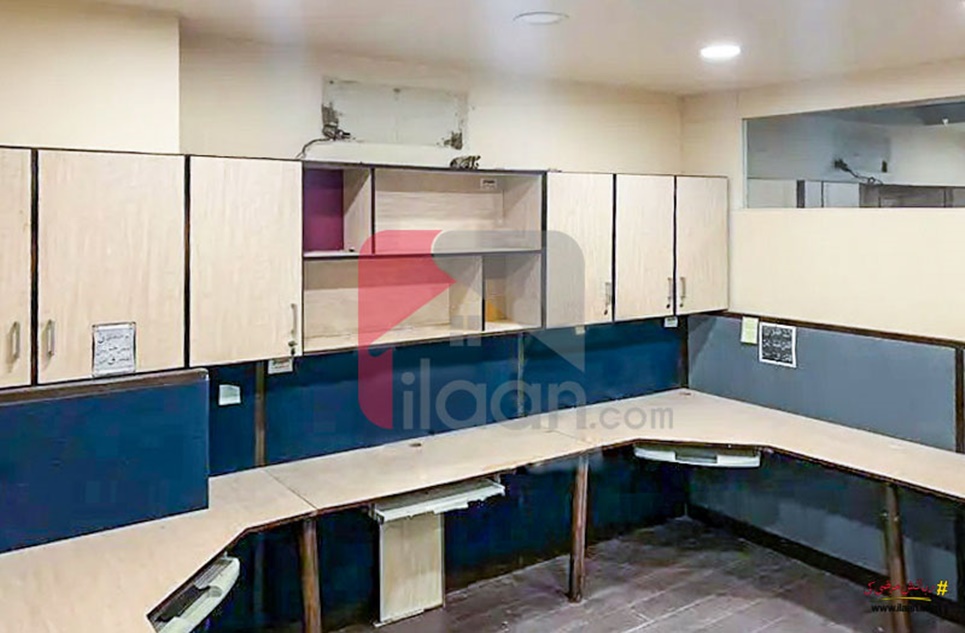 1100 Sq.ft Office for Rent in Block 9, Clifton, Karachi (Furnished)