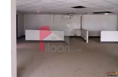 5400 Sq.ft House for Rent on Shahrah-e-Quaideen, Karachi