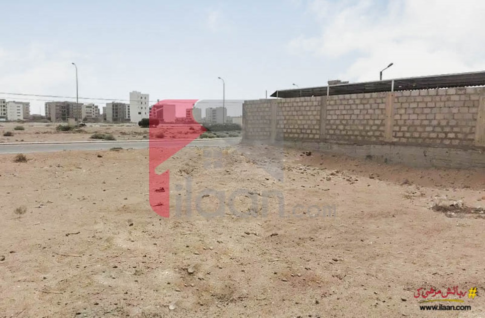4500 Sq.ft Plot for Sale in Phase 8, DHA Karachi