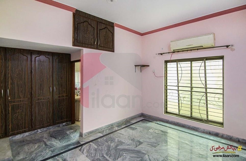 10 marla house available for sale in Al-Ahmad Garden