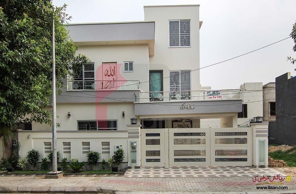 10 marla house for sale in Janiper Block, Bahria Town, Lahore