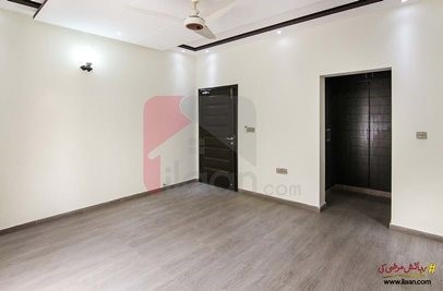 10 marla house for sale in Shaheen Block, Bahria Town, Lahore
