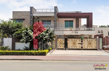 1 Kanal 5 Marla House for Sale in Jasmine Block, Sector C, Bahria Town, Lahore
