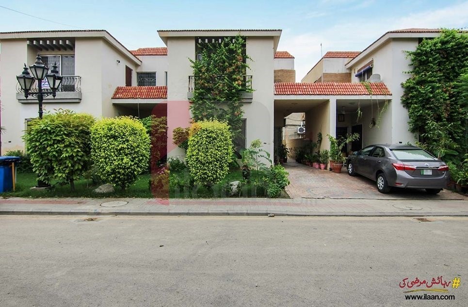 8 marla house for sale in  Safari Block, Bahria Town, Lahore