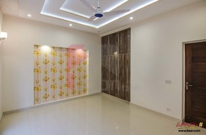 10 marla house for sale in Block CC, Bahria Town, Lahore