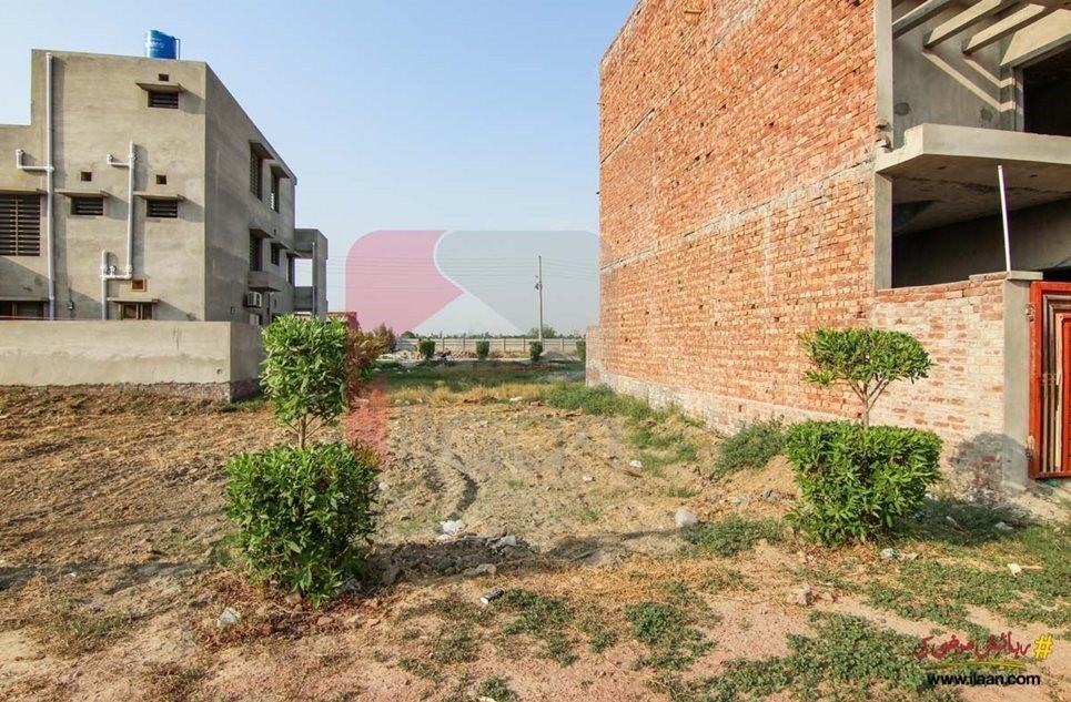 5 marla plot available for sale in Canal Garden, Lahore