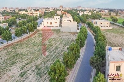 10 marla plot ( Plot no 253 ) available for sale in Overseas B, Sector D, Bahria Town, Lahore