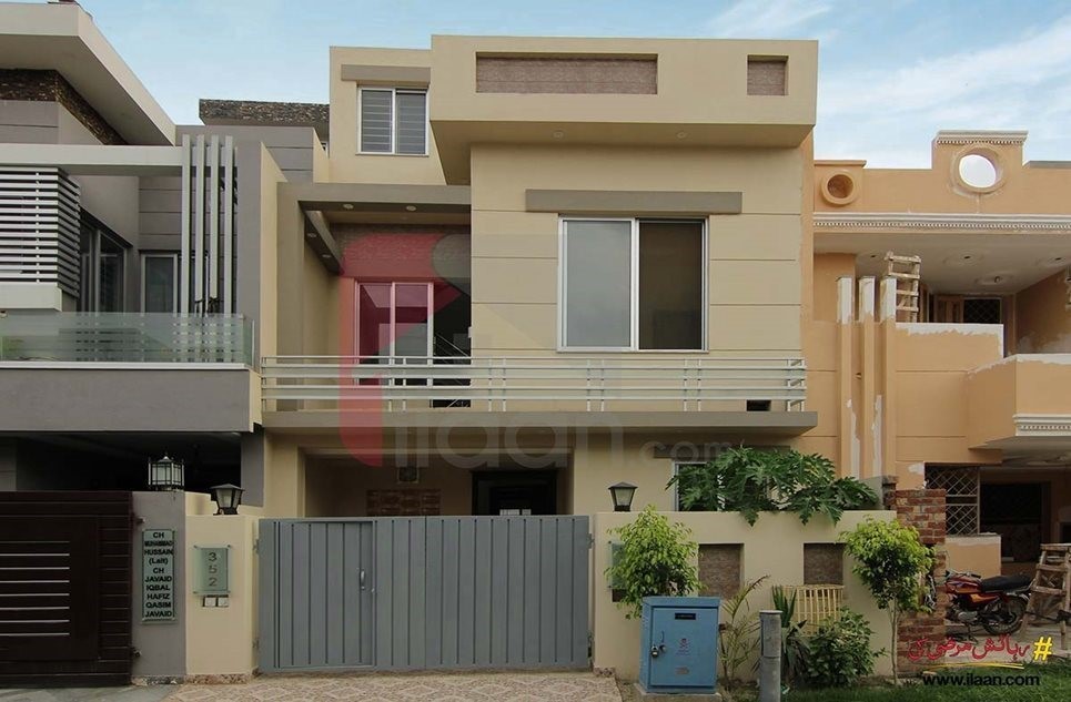10 marla house for sale in Executive Block, Paragon City, Lahore