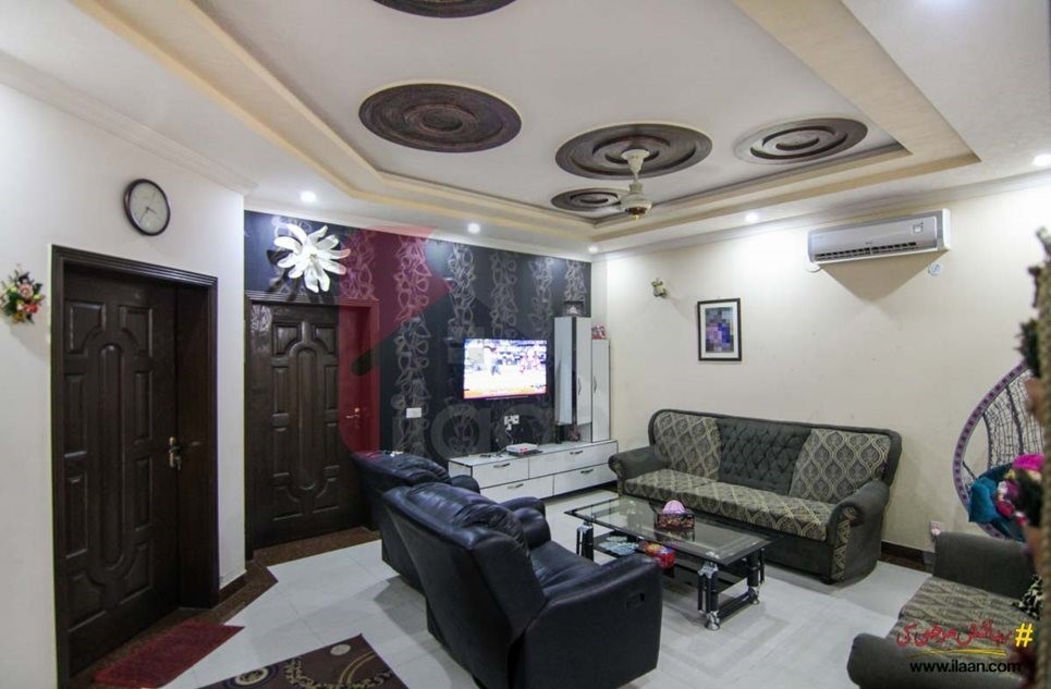 10 marla house available for sale in Sukh Chain Garden