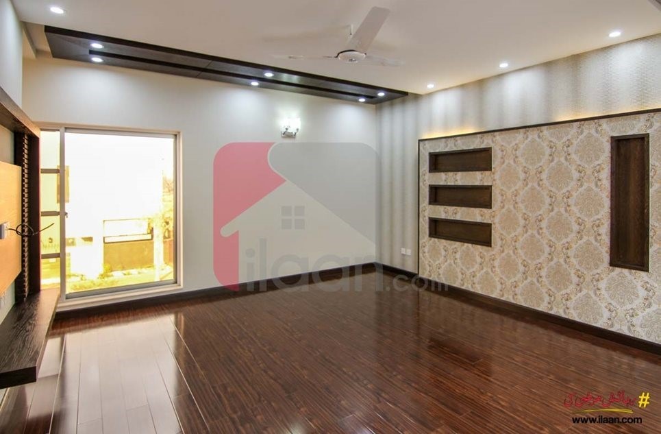 1 kanal house available for sale in B - Block, Phase 5, DHA