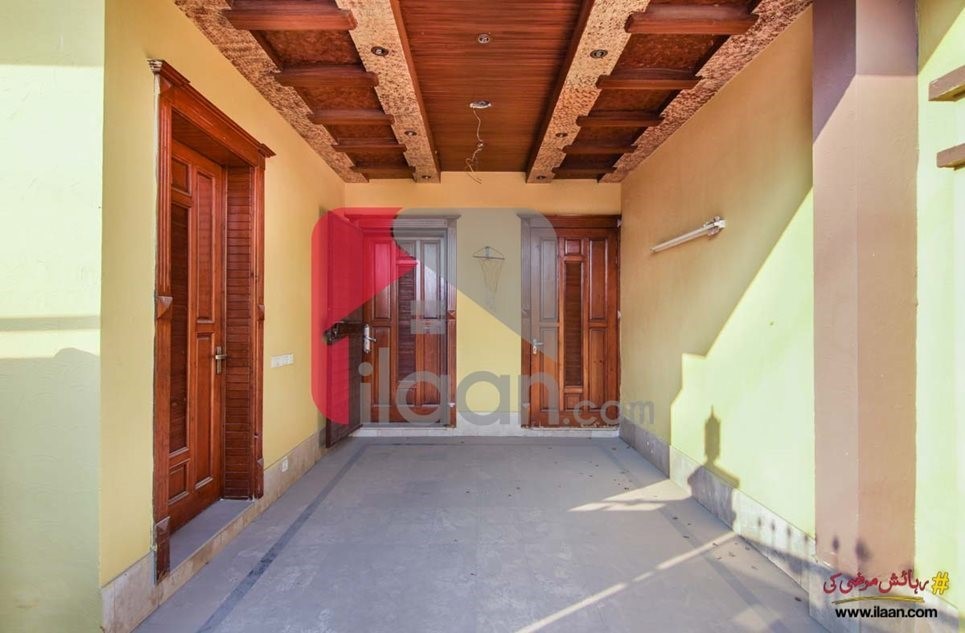 5 marla house available for sale in Q - Block, Johar Town