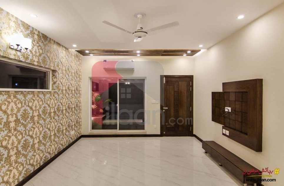 1 kanal house available for sale in F - Block, Phase 6, DHA
