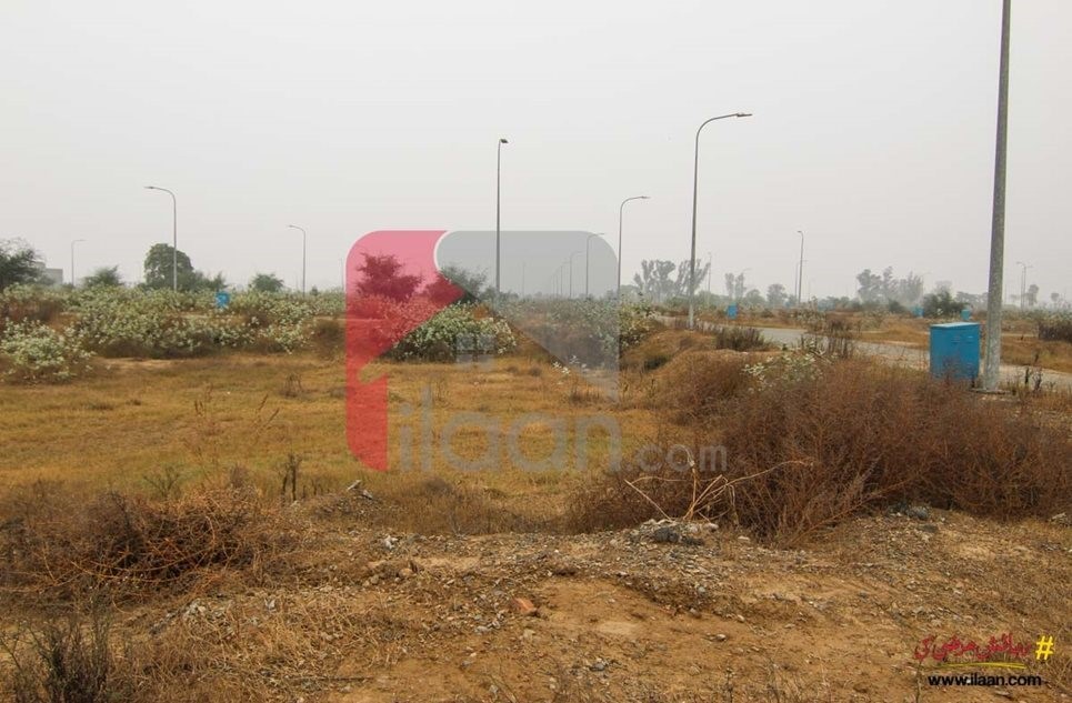 5 marla plot ( Plot no 1040 ) available for sale in Block Z5, Phase 8, DHA, Lahore