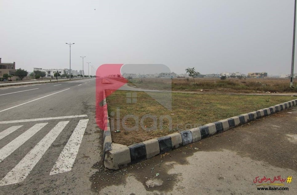 5 marla plot ( Plot no 1021 ) available for sale in Block Z5, Phase 8, DHA, Lahore