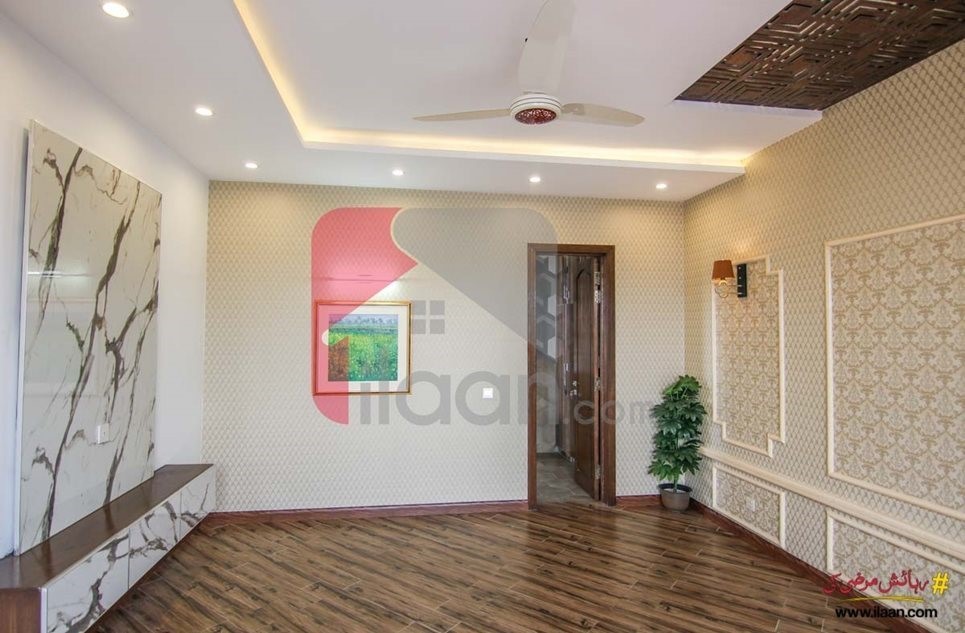 5 marla commercial plot ( Plot no 162 ) for sale in CCA-2, Phase 6, DHA, Lahore