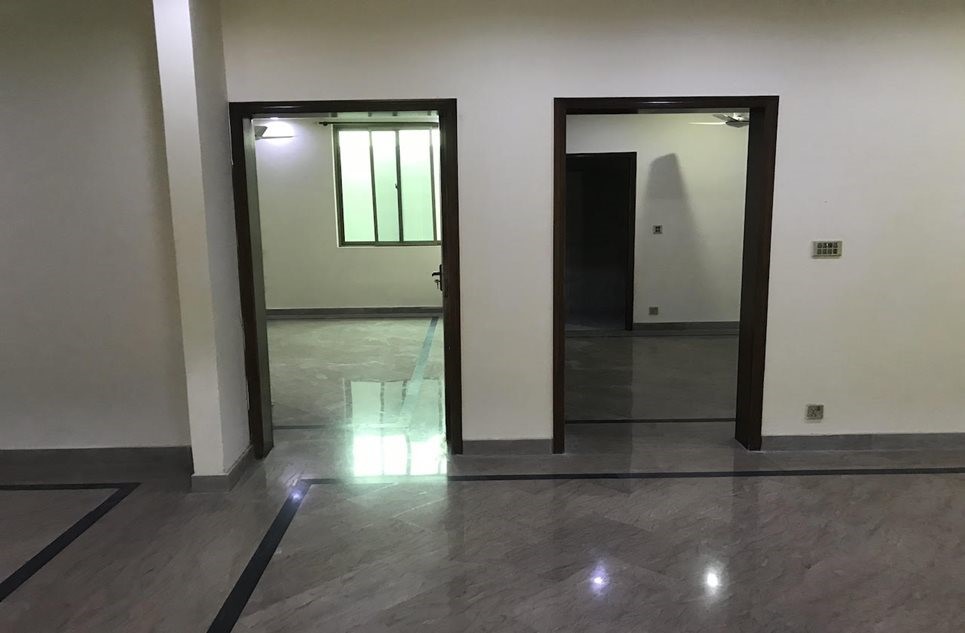 1 Kanal House for Sale in Sector A, Township, Lahore