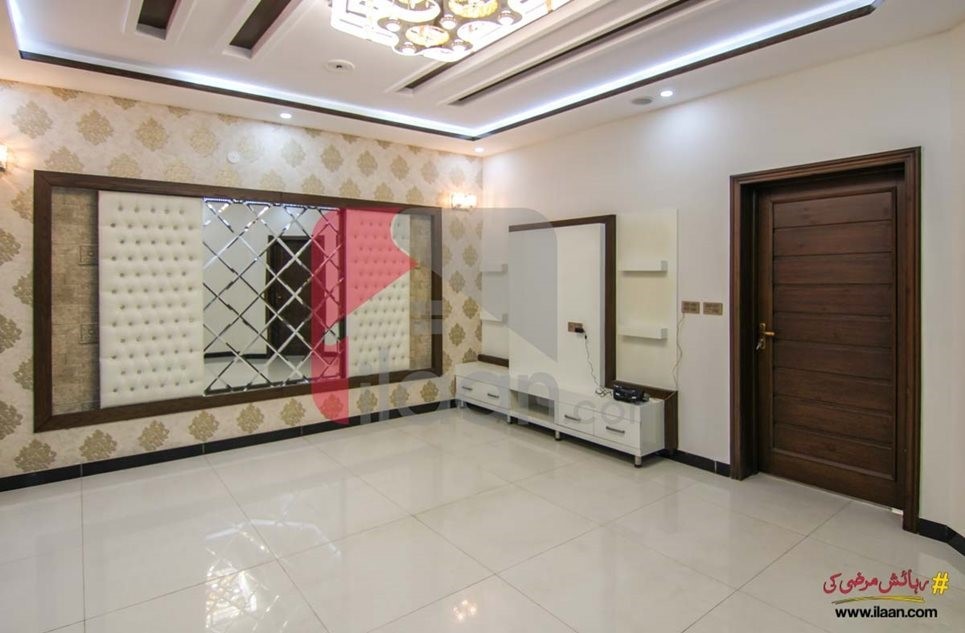 10 marla house available for sale in Jasmine Block, Bahria Town