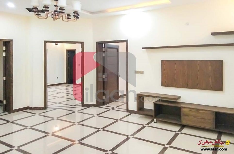 4.75 Marla Plaza for Sale in Umer Block, Sector B, Bahria Town, Lahore