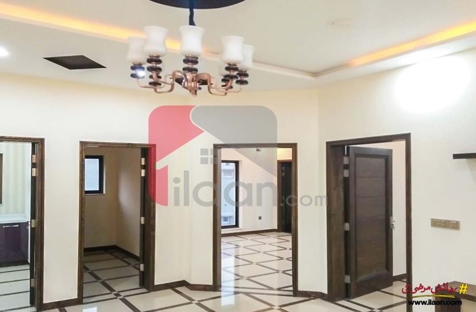 4.75 Marla Plaza for Sale in Umer Block, Sector B, Bahria Town, Lahore