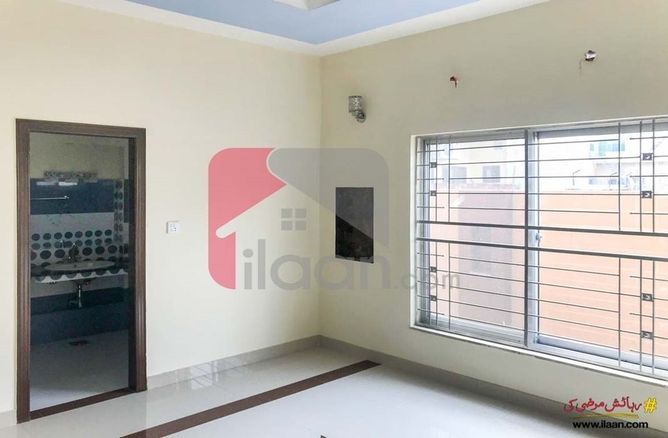 2.75 marla house for sale in Block Q, Johar Town, Lahore