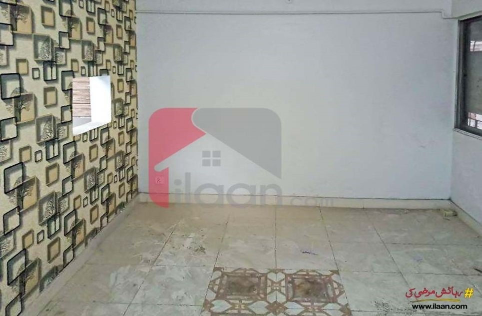 1400 ( sq.ft ) apartment for sale ( third floor ) in Farhan Tower, Block 10 A, Gulshan-e-iqbal, Karachi