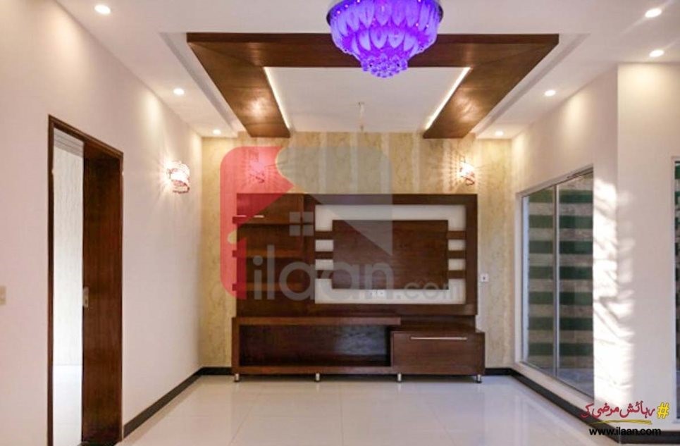 8 marla house for sale in Jasmine Block, Sector C, Bahria Town, Lahore
