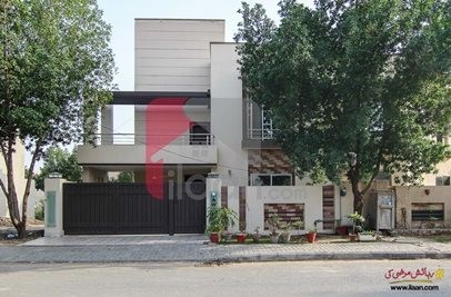 11 Marla House for Sale in Awais Qarni Block, Sector B, Bahria Town, Lahore