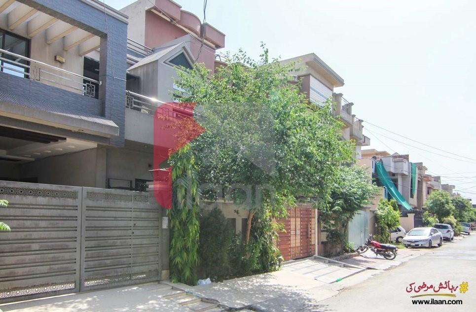 7.5 marla house for sale in Block P, Johar Town, Lahore