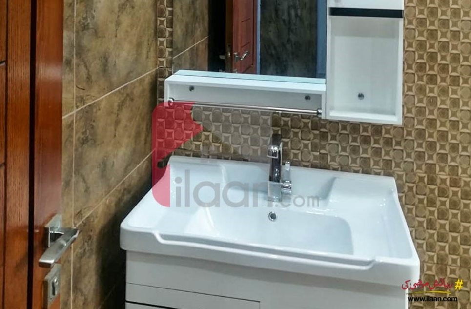 2 kanal house for sale in Bahria Town, Lahore ( furnished )