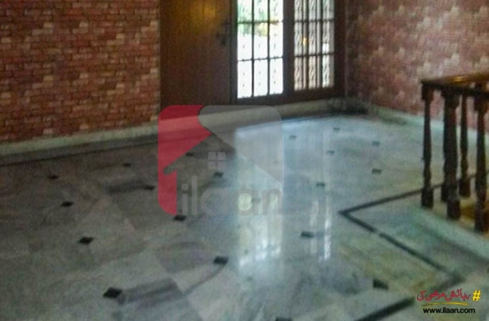 10 marla house for sale in Block Z, Phase 3, DHA, Lahore