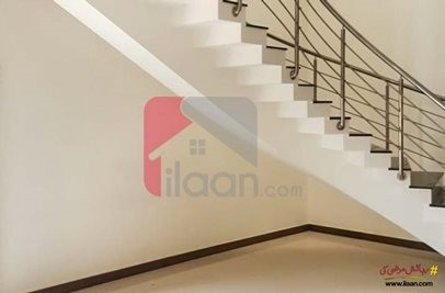900 ( sq.ft ) house for sale ( second floor ) in Phase 7, DHA, Karachi