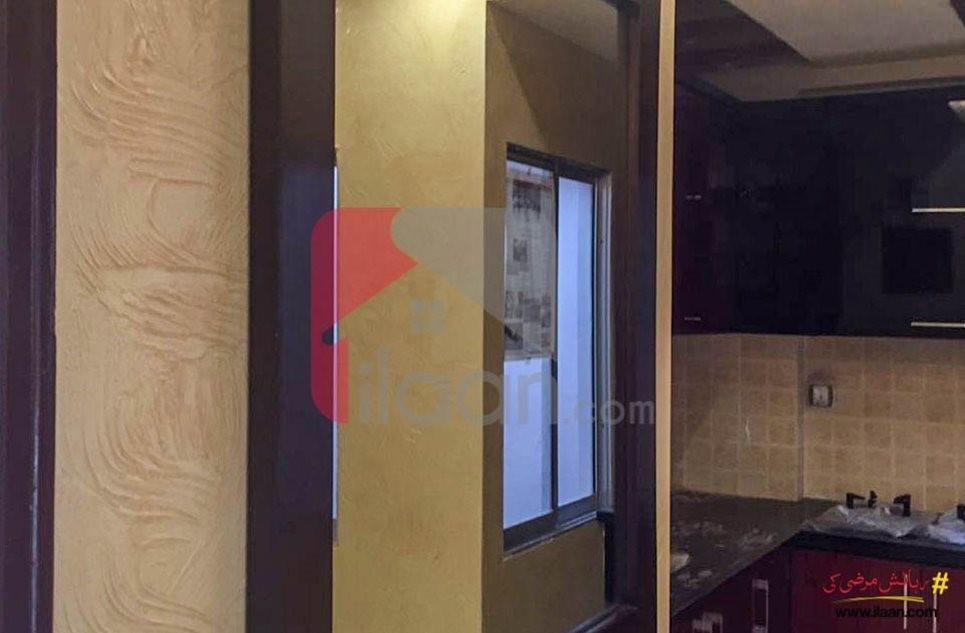 450 ( sq.ft ) apartment for sale ( fourth floor ) in Muslim Commercial Area, Phase 6, DHA, Karachi
