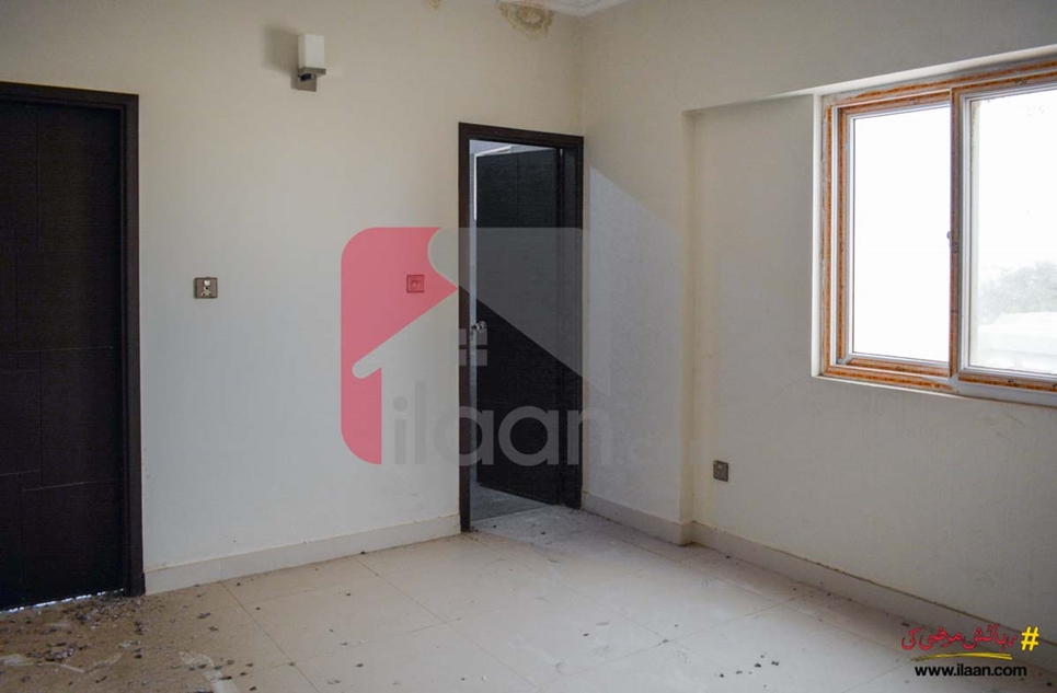 450 ( sq.ft ) apartment for sale ( first floor ) in Phase 6, DHA, Karachi