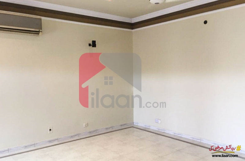 600 ( square yard ) house for sale ( ground + first floor ) in Popular Avenue, Phase 6, DHA, Karachi