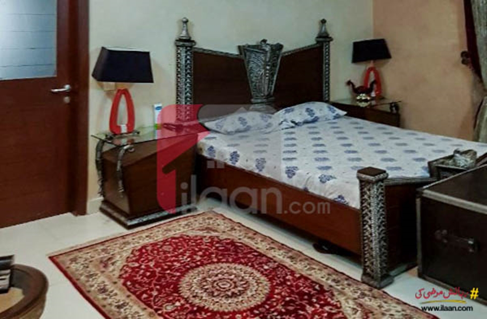 1300 ( sq.ft ) apartment for sale ( third floor ) in Block 4, Gulistan-e-Johar, Karachi