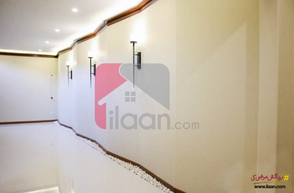 1213 ( sq.ft ) apartment for sale ( fifteen floor ) in Reefs Towers, Phase 8, DHA, Karachi 