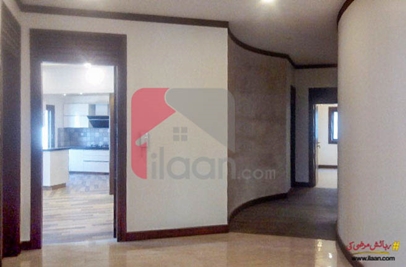 1050 ( sq.ft ) apartment for sale ( first floor ) in Phase 6, DHA, Karachi