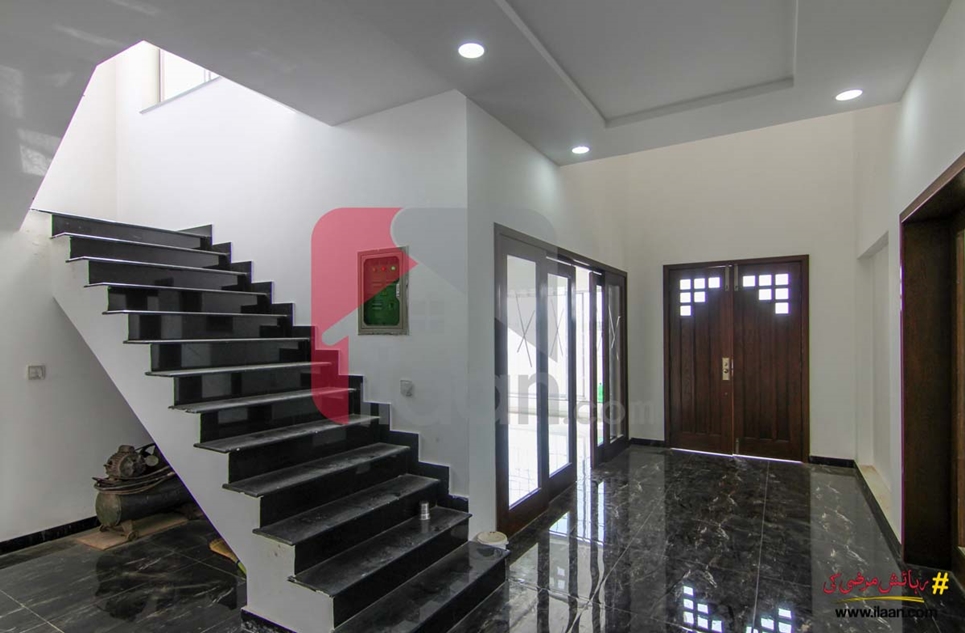 1 kanal house available for sale in Block N, Phase 6, DHA. Lahore