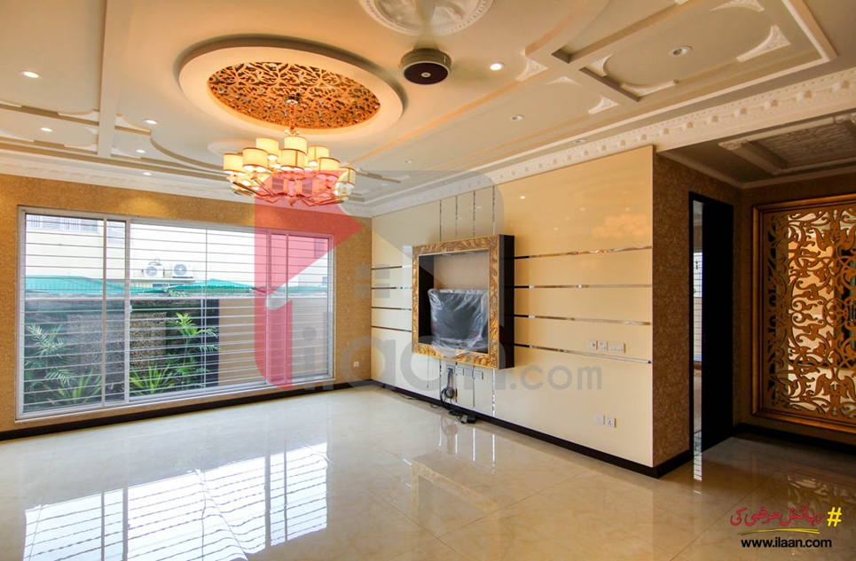 1 kanal house for sale in Block J, Phase 5, DHA, Lahore ( furnished )