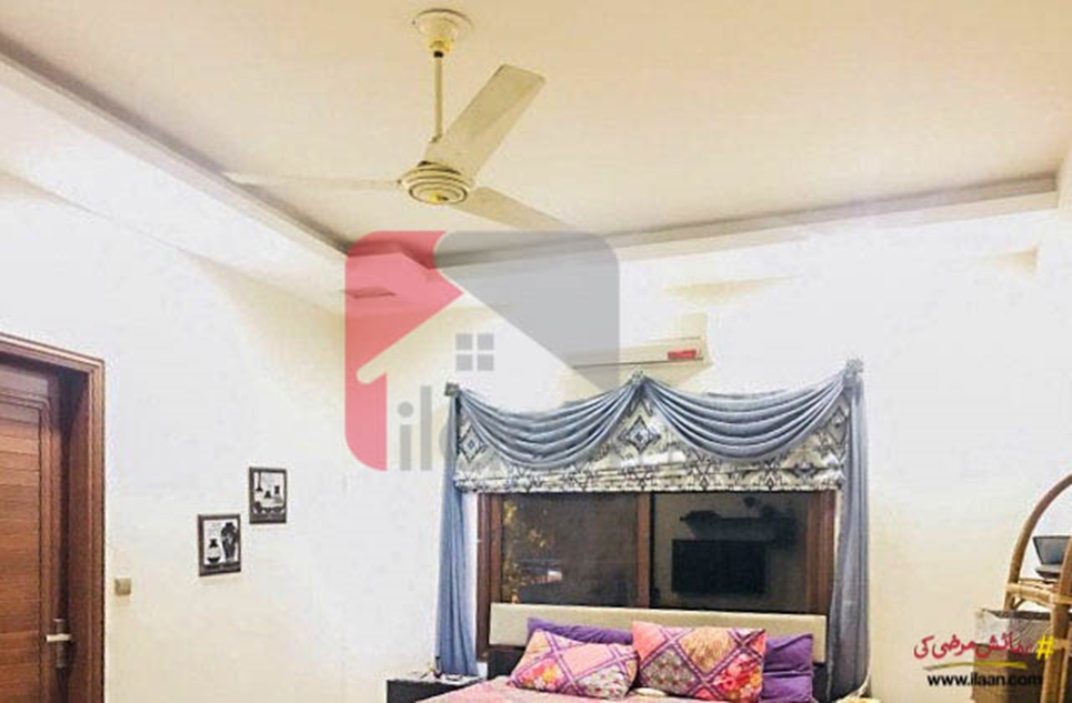 400 ( Square Yard ) house available for sale ( first floor ) in Block F, North Nazimabad Town, Karachi