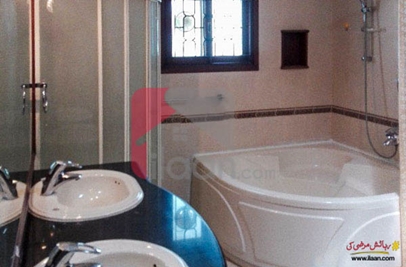 300 Sq.yd House for Sale in Phase 5, DHA Karachi