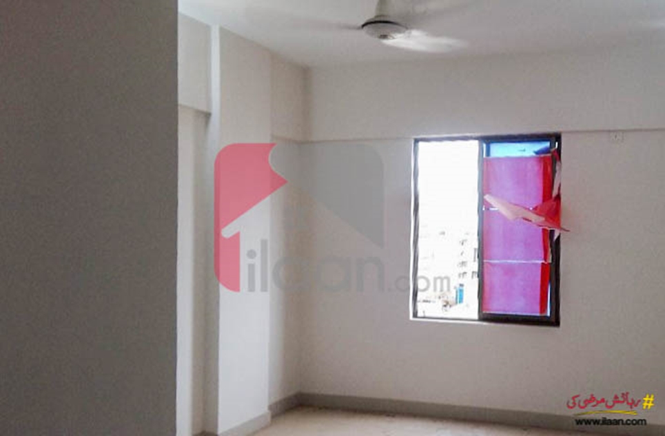 950 ( sq.ft ) apartment for sale ( first floor ) in Bukhari Commercial Area, Phase 6, DHA, Karachi 