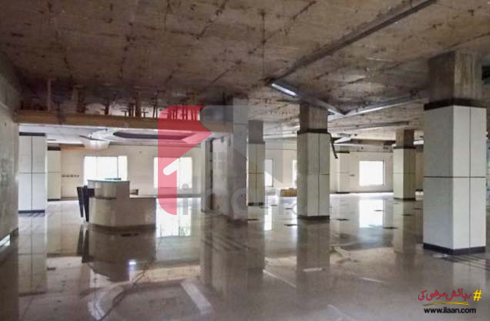 8403 ( sq.ft ) office available for rent ( ground floor ) in Hussain Chowk, Gulberg-3, Lahore