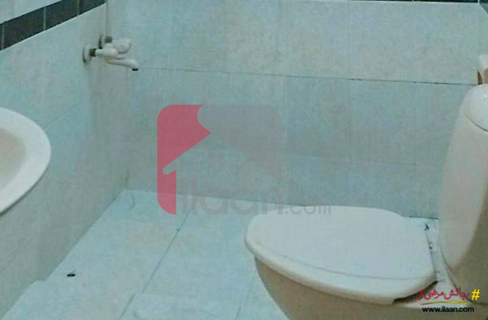 1650 ( sq.ft ) apartment for sale ( first floor ) in Block 1, Clifton, Karachi
