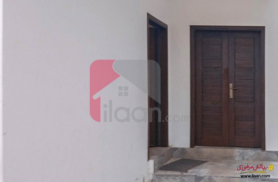 1700 ( sq.ft ) apartment for sale ( Sixth floor ) in Prince Complex, Clifton, Karachi