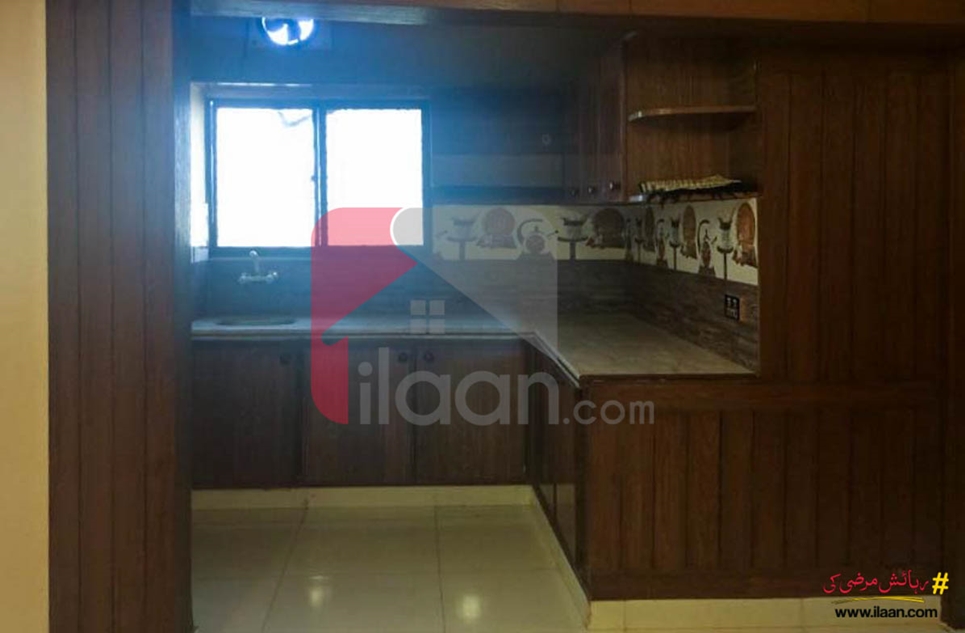 1200 ( sq.ft ) apartment for sale ( second floor ) in Block 5, Clifton, Karachi 