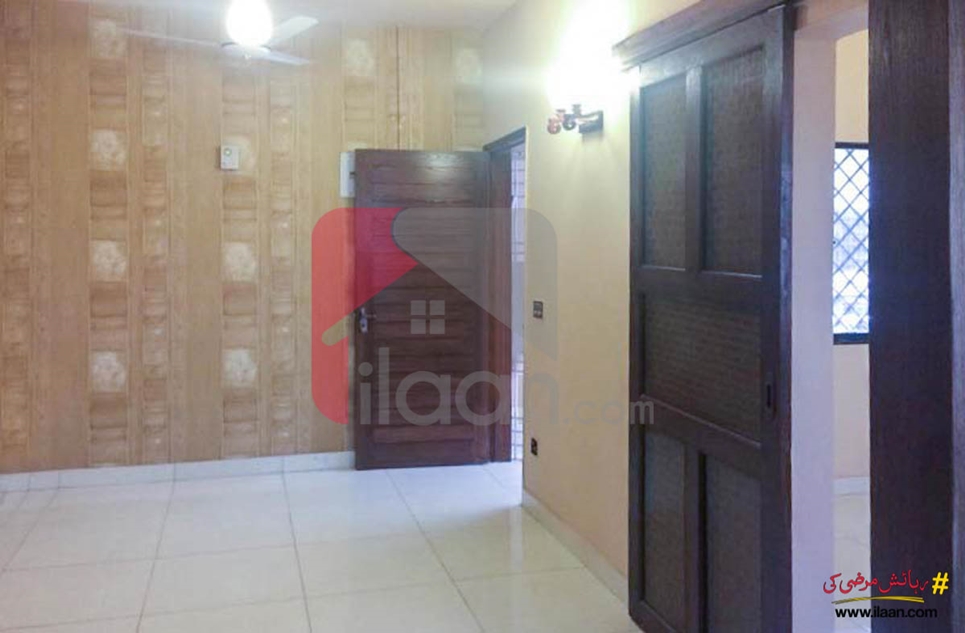 1800 ( sq.ft ) apartment for sale ( first floor ) in Block 5, Clifton, Karachi 